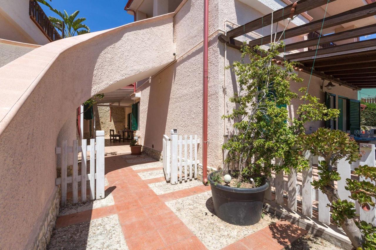 Apartament Il Bacio Del Sole By Barbarhouse Vieste Zewnętrze zdjęcie