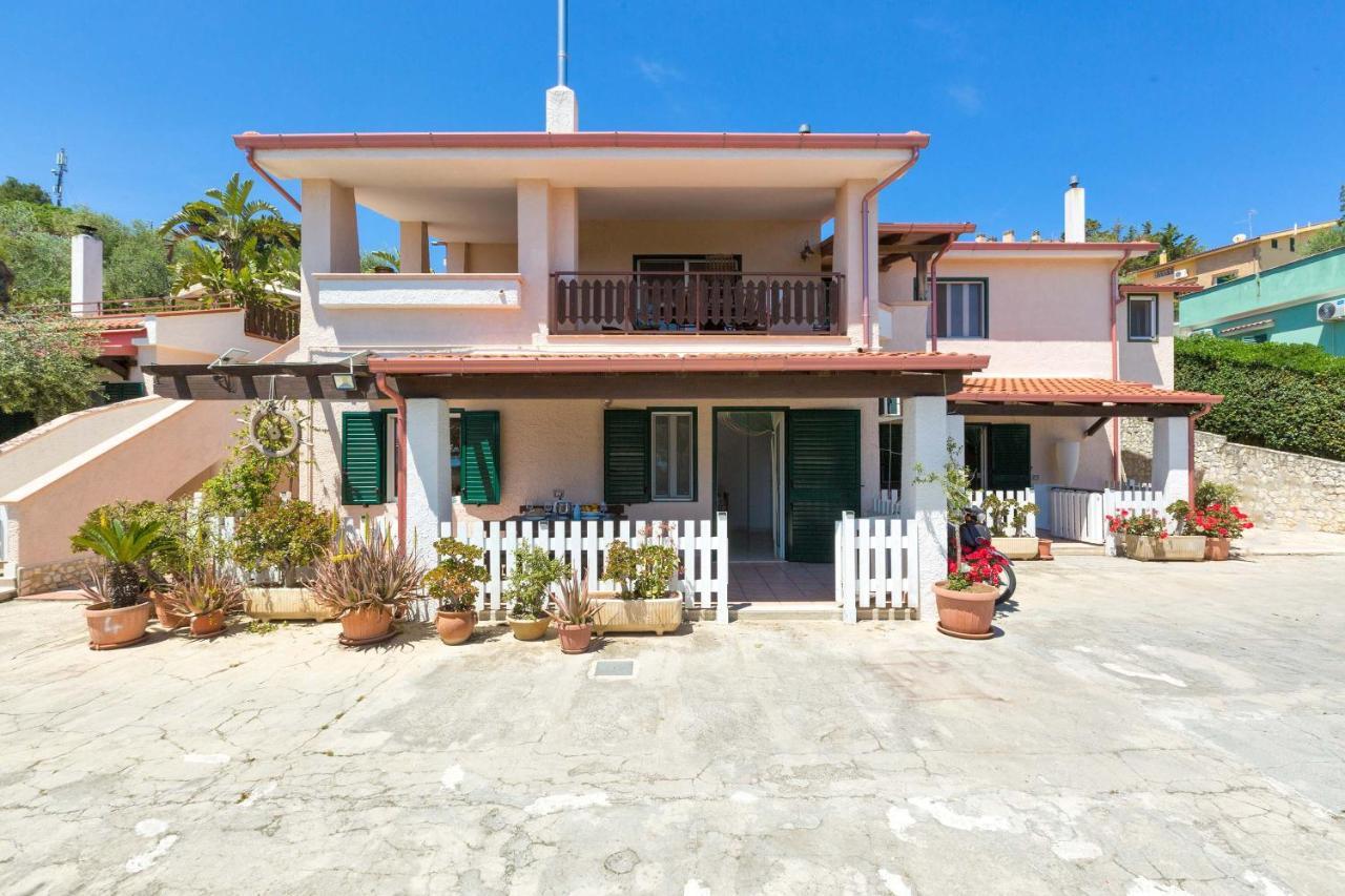 Apartament Il Bacio Del Sole By Barbarhouse Vieste Zewnętrze zdjęcie